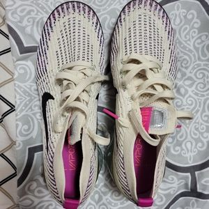 Womens nike flyknit sneakers